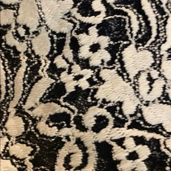 Jessica Simpson maternity lace blouse - Picture 6 of 8